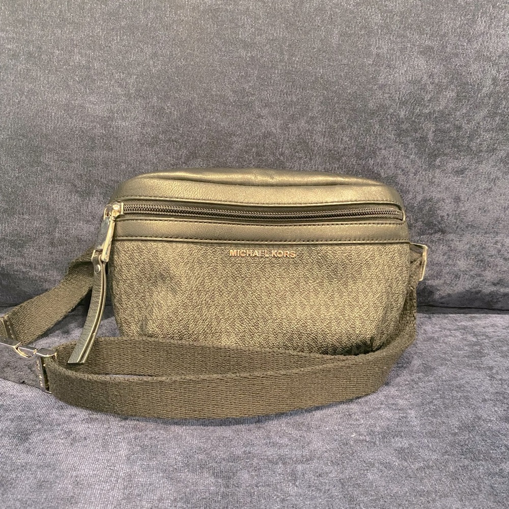 Michael Kors belt bag